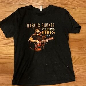 Darius Rucker Black Tour T-Shirt concert festival medium paint on front